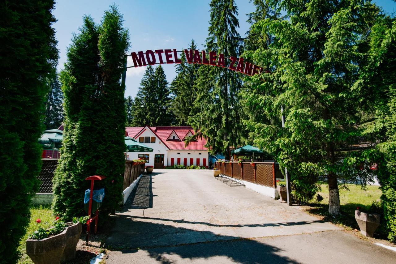 Casute Valea Zanelor Hotel Covasna Buitenkant foto